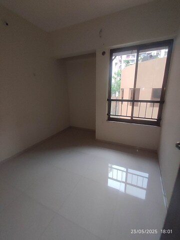 Room in 2 BHK Apartment at Rustomjee Avenue D1, Virar West – for Rent