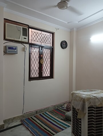 Bedroom in 2 BHK Builder Floor at Govindpuri – for Rent