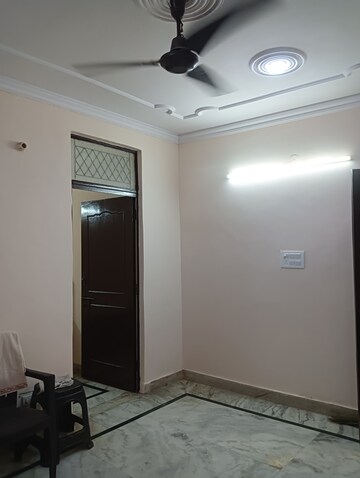 Room in 2 BHK Builder Floor at Govindpuri – for Rent