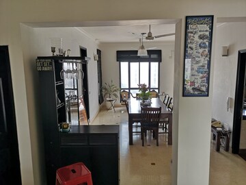Living Room in 4 BHK Apartment at Vipul Belmonte, Sector 53 – for Rent
