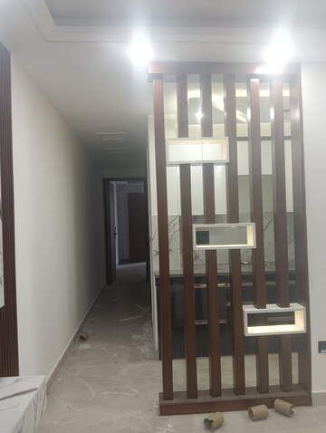Building Lobby in 2 BHK Builder Floor at Govindpuri – for Rent