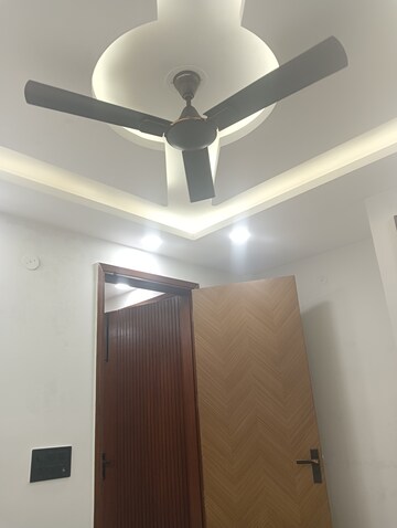 Building Lobby in 2 BHK Builder Floor at Govindpuri – for Rent