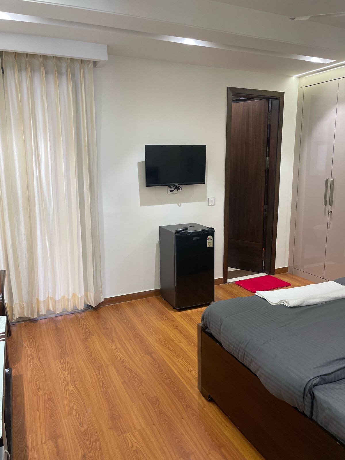 2 BHK Builder Floor For Rent in Saket