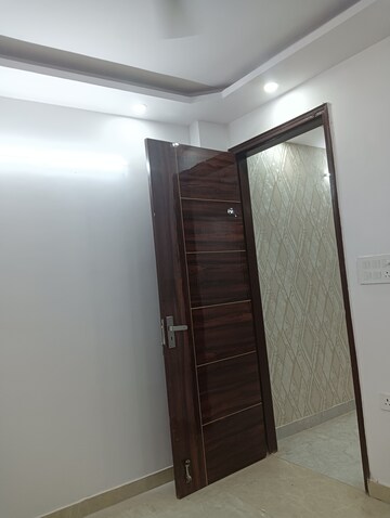 Room in 2 BHK Builder Floor at Govindpuri – for Sale