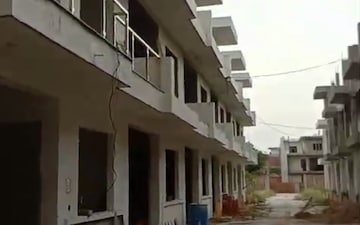 2 BHK Independent House For Sale in Para