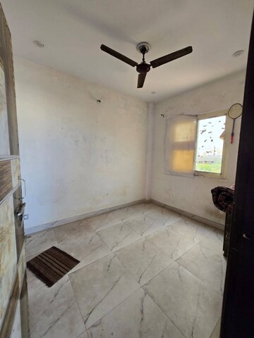 Room in 1.5 BHK Builder Floor at Himgiri Enclave, Burari – for Rent