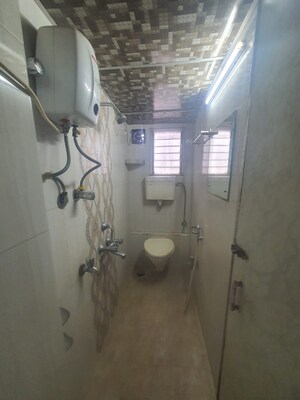 Master Bedroom in 1.5 BHK Apartment at Vaishali Apartment CHS, Mazgaon – for Sale