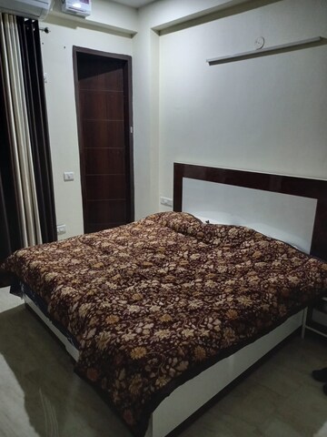 Bedroom in 2 BHK Builder Floor at The Images Floors, Sector 51 – for Rent