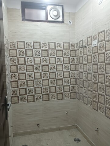 Bathroom in 3 BHK Builder Floor at Govindpuri – for Rent