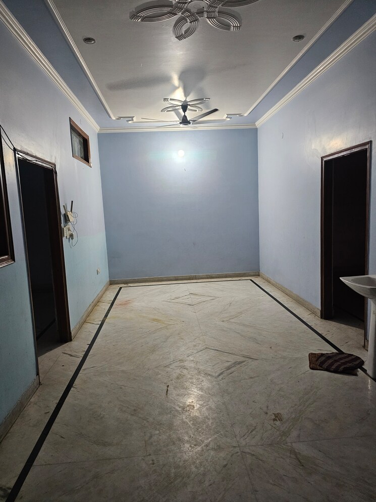 undefined, sector 9 3 Bedroom 251 Sq.Yd. Builder Floor In Sector 9 Gurgaon 8818732