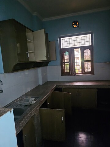 Kitchen in 3 BHK Builder Floor at Sector 9 – for Rent