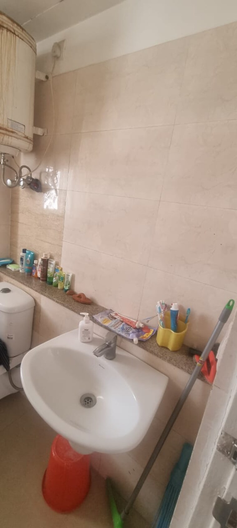 Bathroom, emaar-imperial-gardens 3 Bedroom 2000 Sq.Ft. Apartment In Sector 102 Gurgaon 8818756