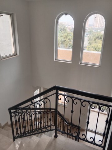 Balcony in 5 BHK Villa at Sector 66 – for Rent