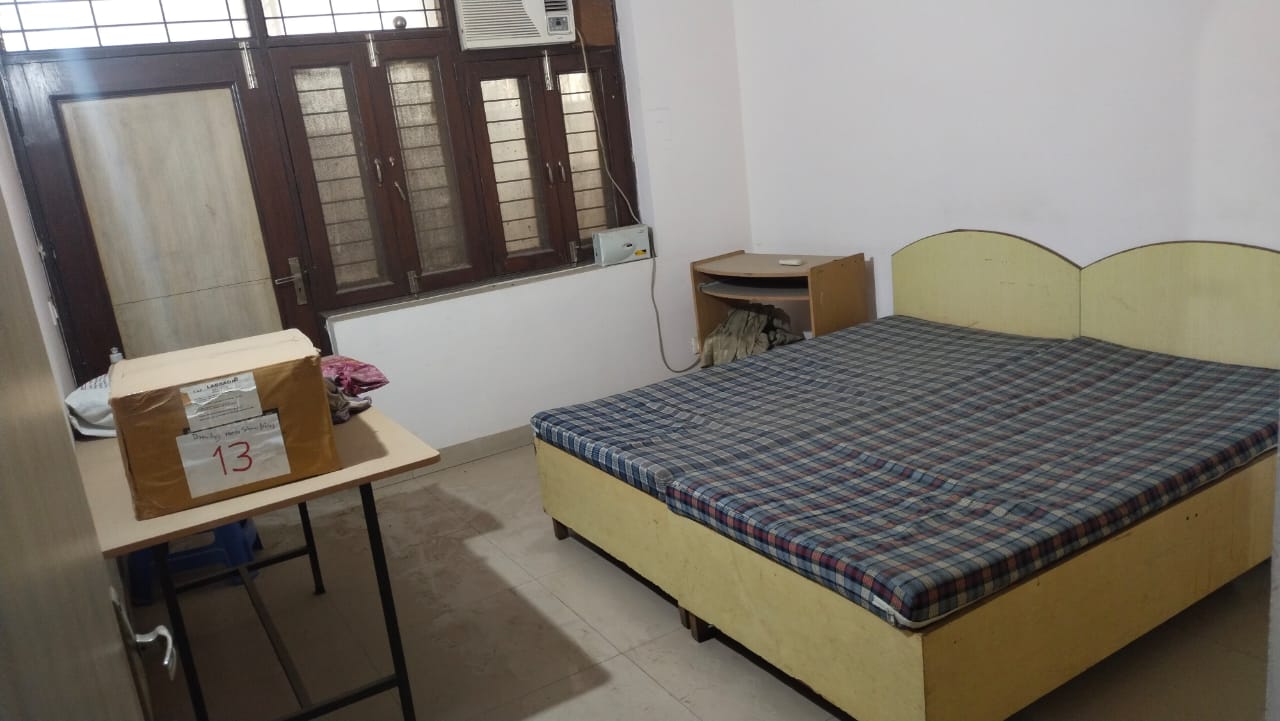 2 BHK + Pooja Room Builder Floor For Rent in SectoR-28
