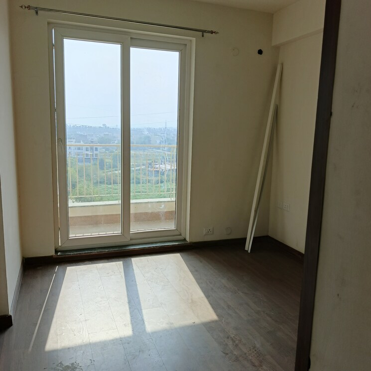 Room, bptp-discovery-park 2 Bedroom 1258 Sq.Ft. Apartment In Sector 80 Faridabad 8818795