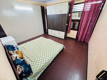 Bedroom in 6+ BHK Villa at Greater Kailash ii – for Rent