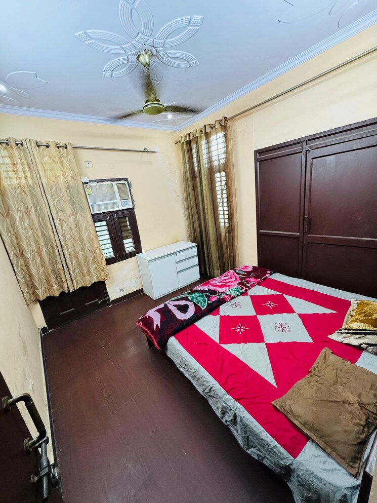 Bedroom, greater kailash ii 6+ Bedroom 250 Sq.Yd. Villa In Greater Kailash ii Delhi 8818835