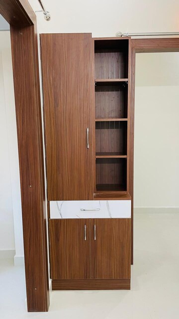 Furnished Amenities in 2 BHK Builder Floor at Selaiyur – for Sale