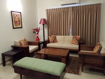 Bedroom in 3 BHK Apartment at Paramount Floraville, Sector 137 – for Rent