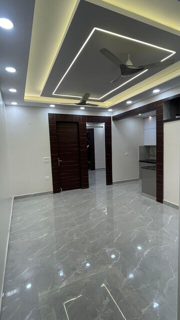 Room in 2 BHK Builder Floor at Vaishali Sector 3 – for Sale