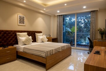 Bedroom in 6+ BHK Villa at Greater Kailash ii – for Rent