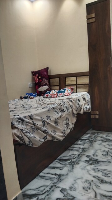 Bedroom in 2 BHK Apartment at Golden Isle, Goregaon East – for Rent