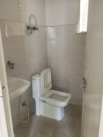 Bathroom in 2 BHK Apartment at Suncity Avenue 102, Sector 102 – for Sale