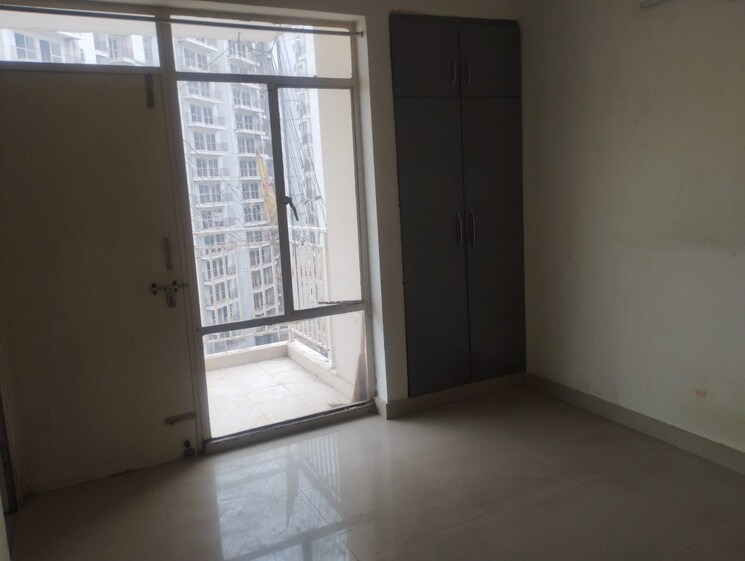 Room, suncity-avenue-102 2 Bedroom 632 Sq.Ft. Apartment In Sector 102 Gurgaon 8818905