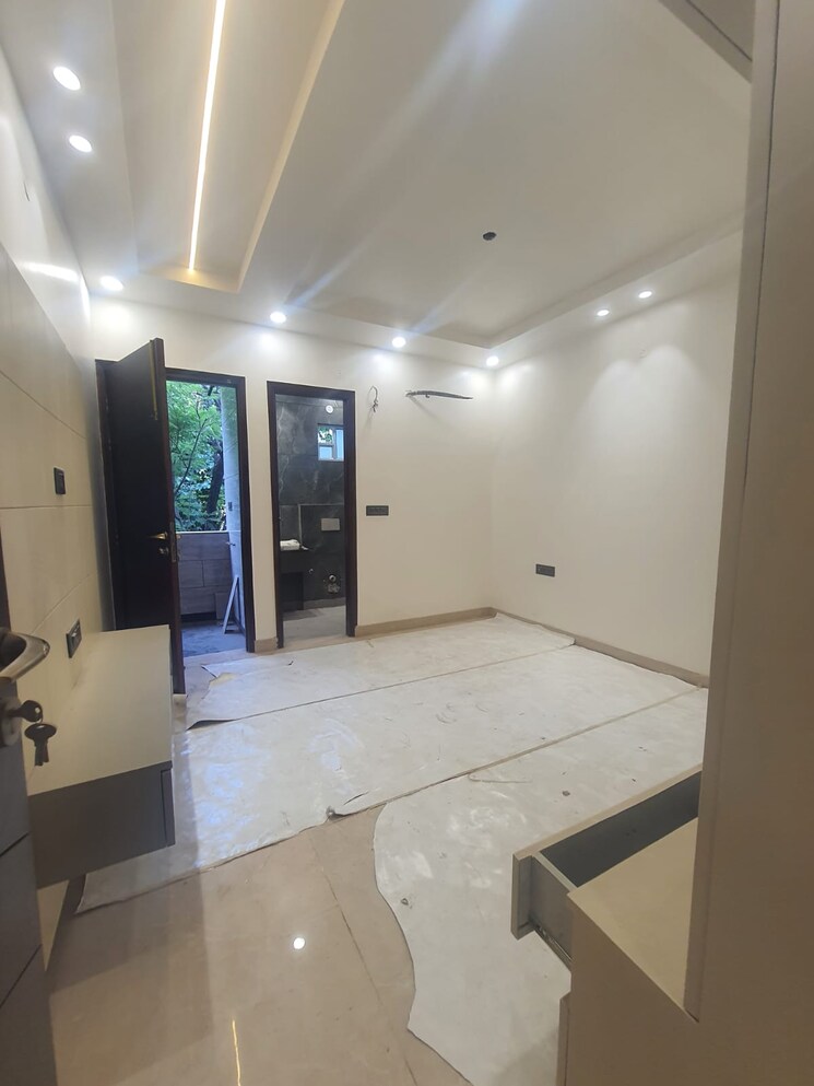 Room, prashant vihar 3 Bedroom 1400 Sq.Ft. Builder Floor In Prashant Vihar Delhi 8818903