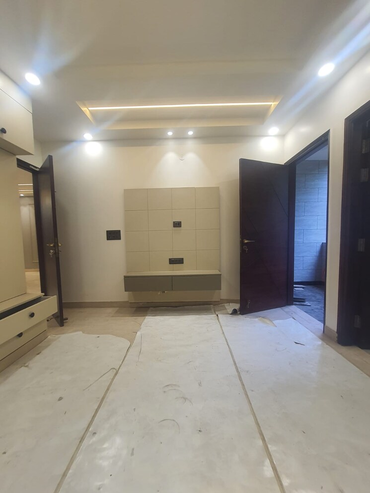 Room, prashant vihar 3 Bedroom 1400 Sq.Ft. Builder Floor In Prashant Vihar Delhi 8818903