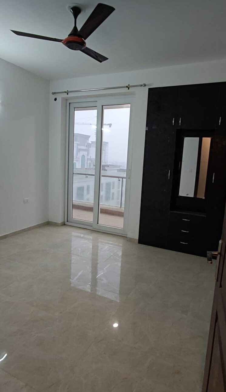 Room, omaxe-royal-residency-faridabad 3 Bedroom 1925 Sq.Ft. Apartment In Sector 79 Faridabad 8818950