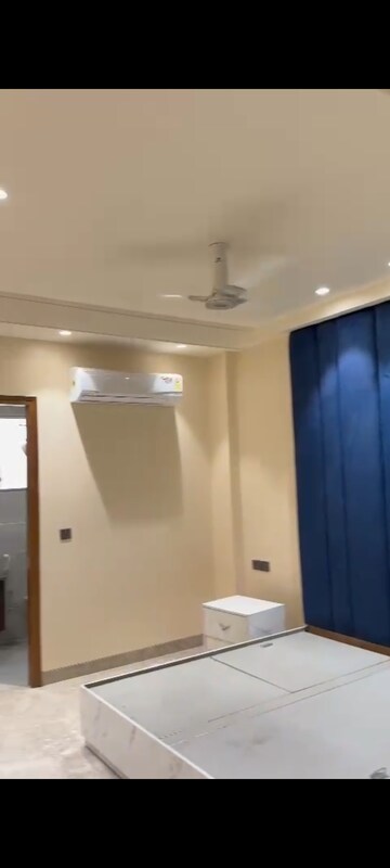 Building Lobby in 3 BHK Builder Floor at Karkardooma – for Rent