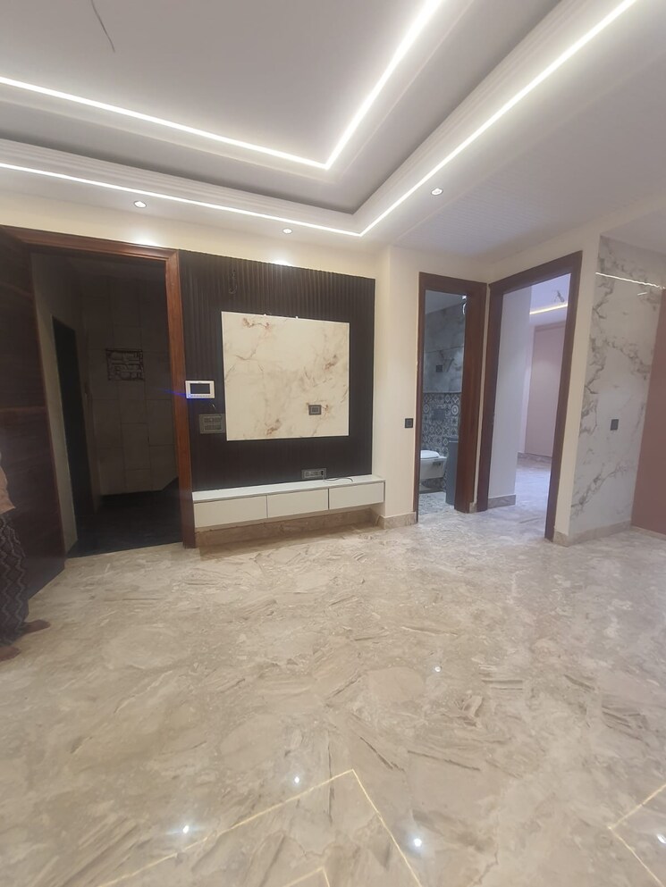 Room, prashant vihar 3 Bedroom 1000 Sq.Ft. Builder Floor In Prashant Vihar Delhi 8818959