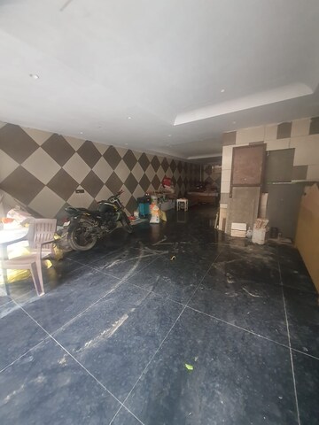 Parking in 3 BHK Builder Floor at Prashant Vihar – for Sale