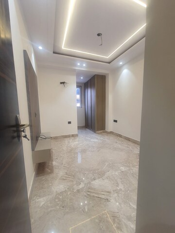 Room in 3 BHK Builder Floor at Prashant Vihar – for Sale
