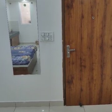 Furnished Amenities in 1 RK Apartment at DLF Pink Town House, Dlf City Phase 3 – for Rent