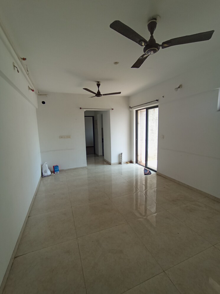 Living Room, lodha-palava-city-lakeshore-greens 1 Bedroom 516 Sq.Ft. Apartment In Dombivli East Thane 8818986