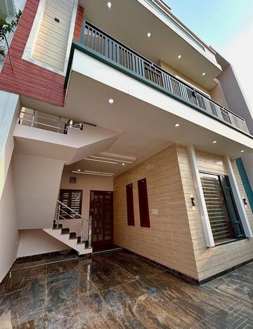 2.5 BHK Builder Floor – Exterior View View at Sector 35 - for Sale