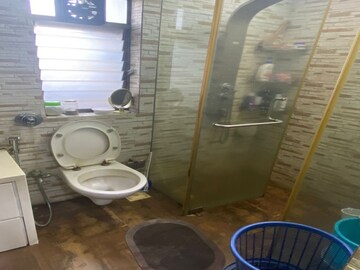 Bathroom in 4 BHK Apartment at Matunga East – for Sale