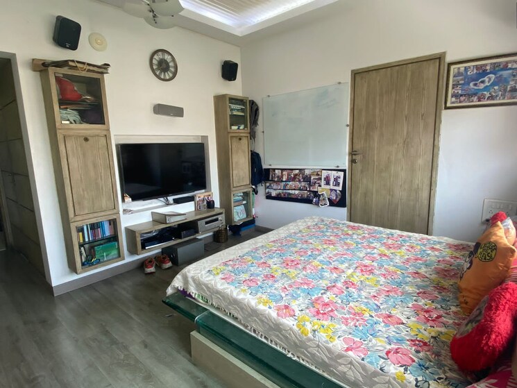 Bedroom, matunga east 4 Bedroom 1687 Sq.Ft. Apartment In Matunga East Mumbai 8819045