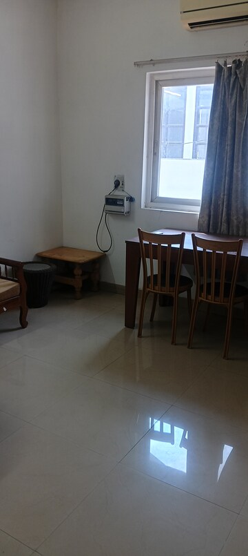 Living Room in 1.5 BHK Builder Floor at RWA Apartments Sector 51, Sector 51 – for Rent