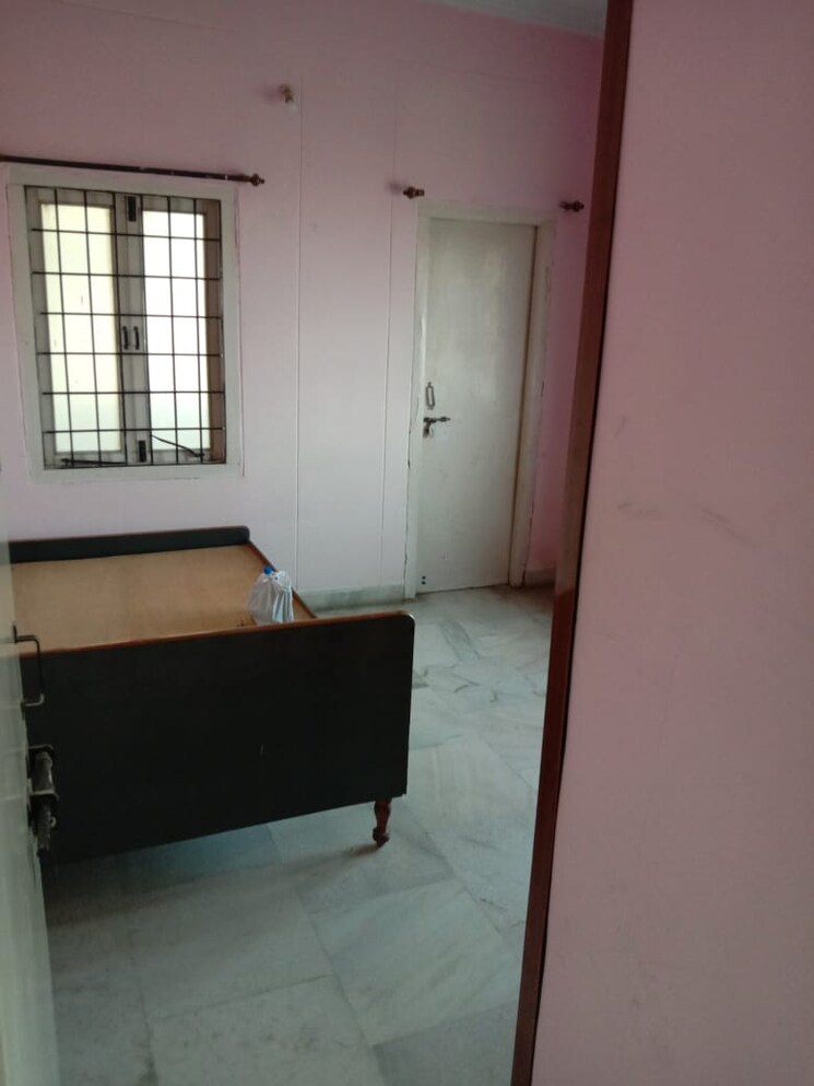 Room, silpa-residency-i 3 Bedroom 1500 Sq.Ft. Apartment In Hi Tech City Hyderabad 8819131