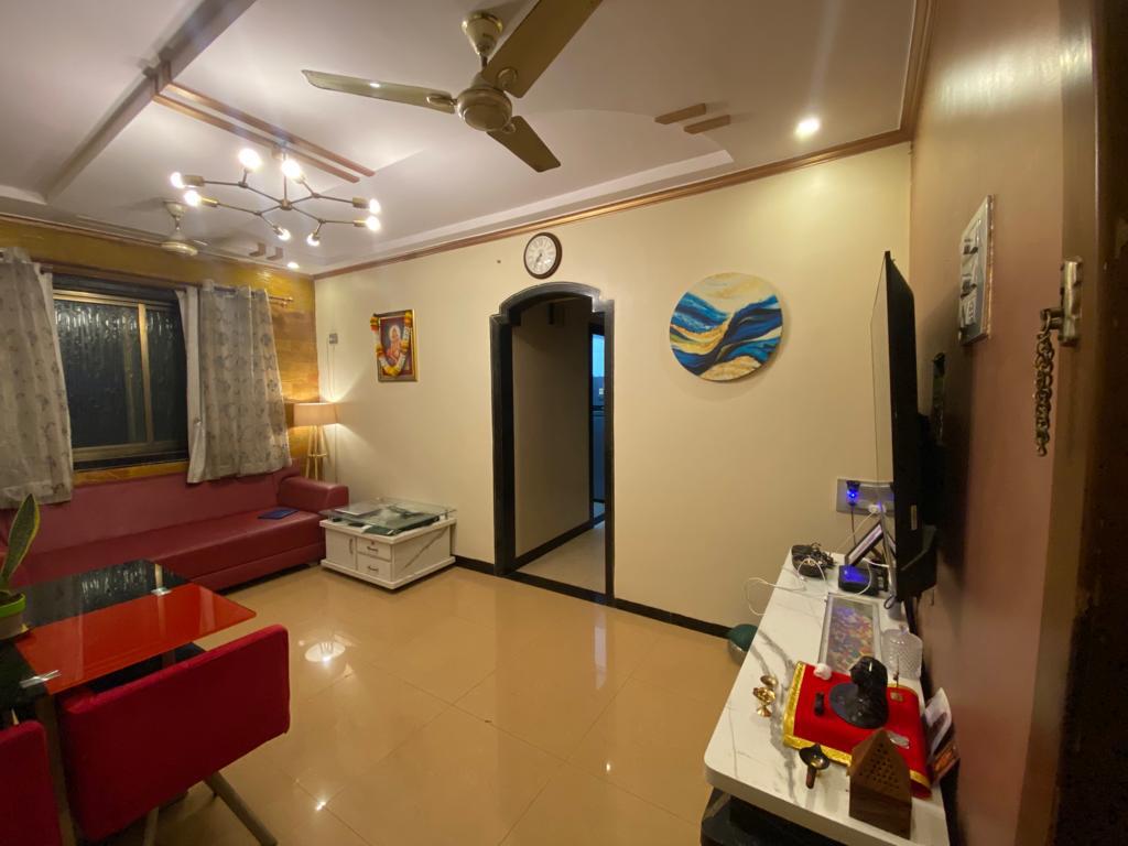 1 BHK + Extra Room Apartment For Sale in Gayatri CHS Kalyan