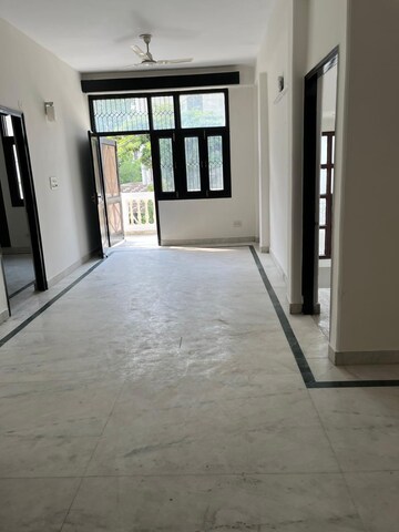 Room in 2 BHK Independent House at Sector 49 – for Rent