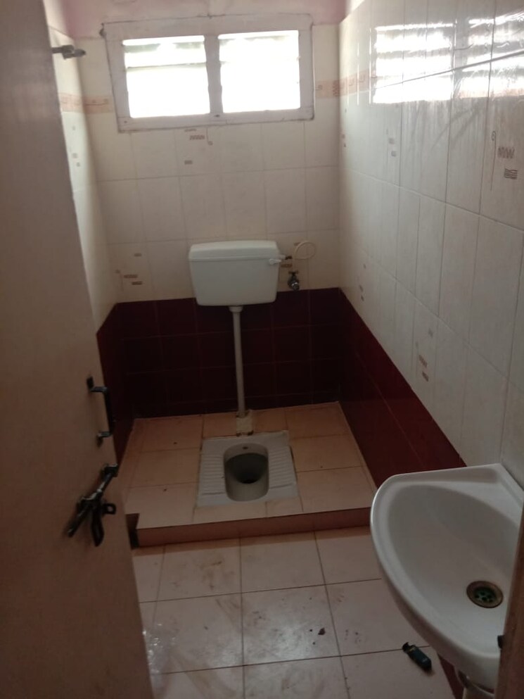 Bathroom, kondapur 2 Bedroom 1100 Sq.Ft. Apartment In Kondapur Hyderabad 8819144