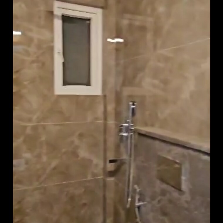 Bathroom, new rajinder nagar 3 Bedroom 128 Sq.Yd. Builder Floor In New Rajinder Nagar Delhi 8819156