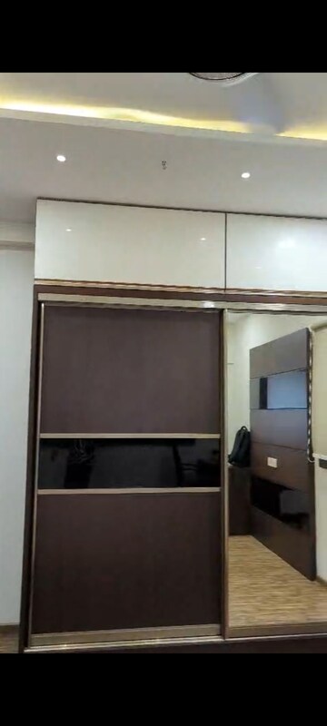 Furnished Amenities in 3 BHK Apartment at Lodha Meridian, Kukatpally – for Rent