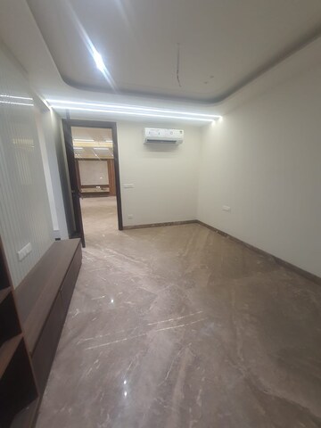 Room in 4 BHK Builder Floor at Prashant Vihar – for Sale
