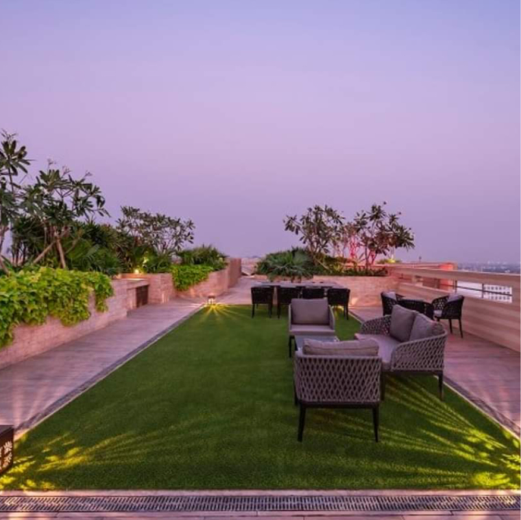 Swimming Pool, kalpataru-solitaire 3 Bedroom 1633 Sq.Ft. Apartment In Nutan Laxmi Society Mumbai 8819212