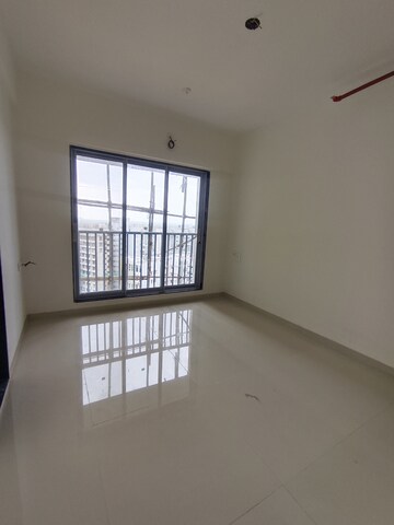 Room in 2 BHK Apartment at Borivali West – for Rent